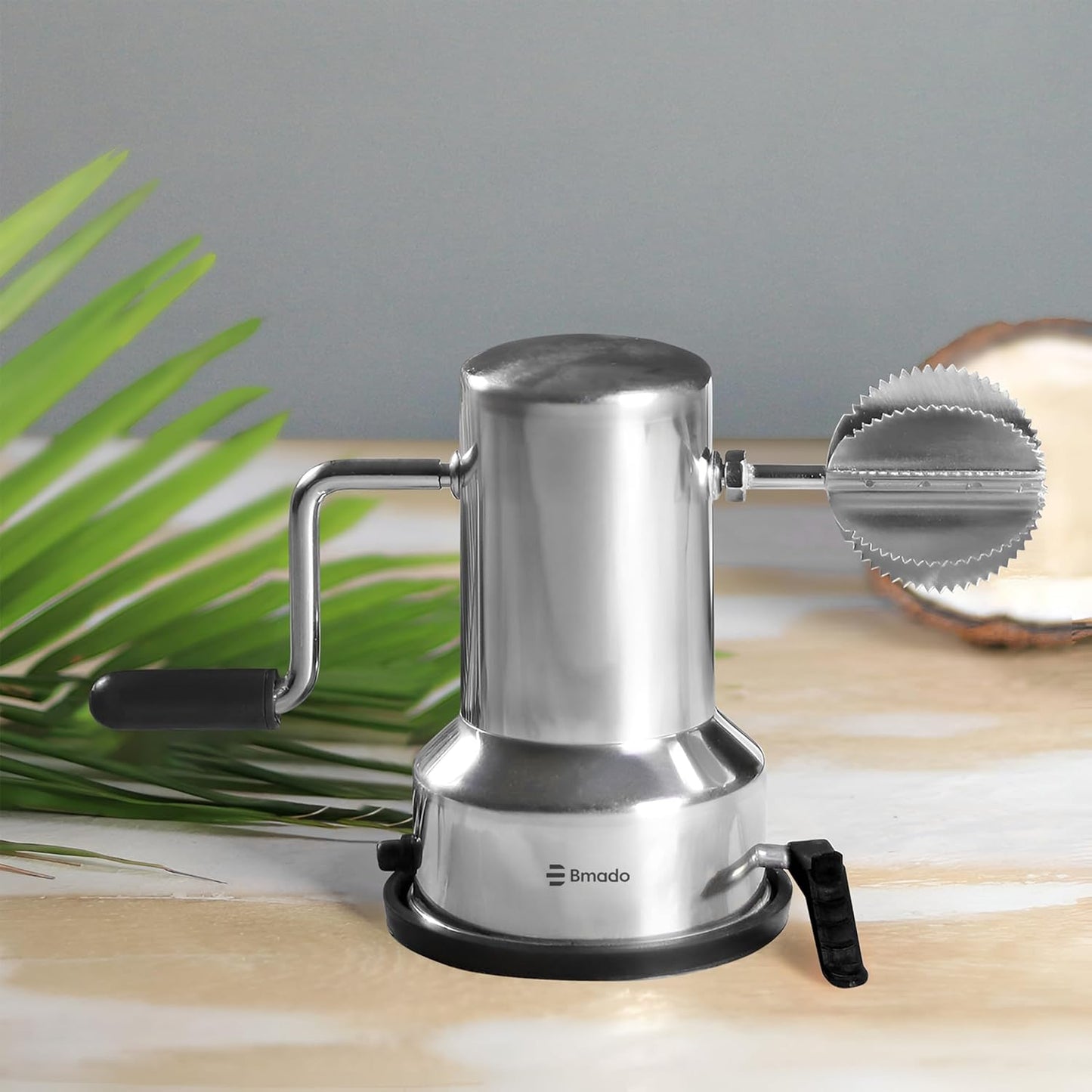 Stainless Steel Coconut Scraper for Kitchen, Coconut Grater with Vacuum Base, Rotatable Handle, Manual Operation, Silver – Easy to Use